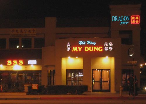 The 25 Funniest Restaurant Names Ever (GALLERY)