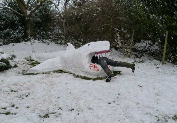 shark-snow-sculpture