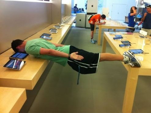 apple store planking