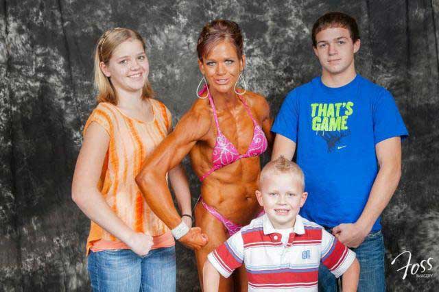 bodybuilder-mom