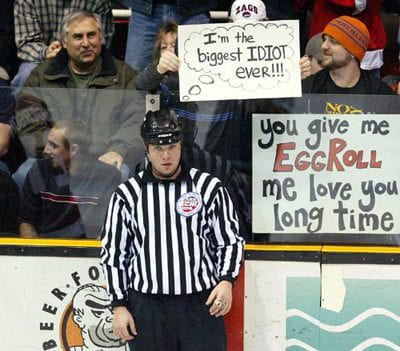 funny-referee-sign