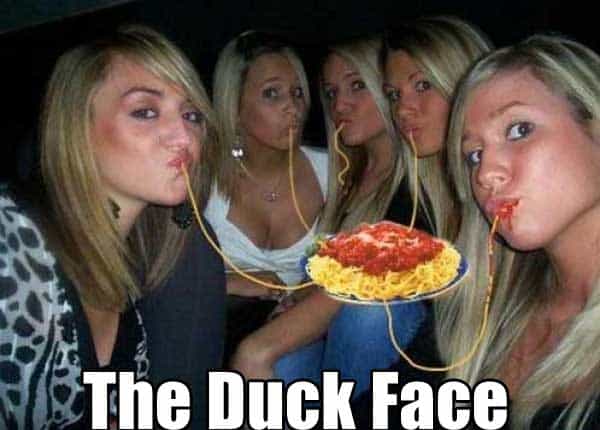 girl-poses-duckface