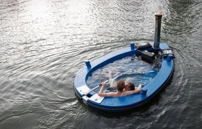 hot tub boat