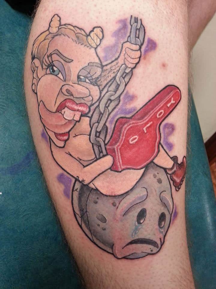 miley-cyrus-tattoo