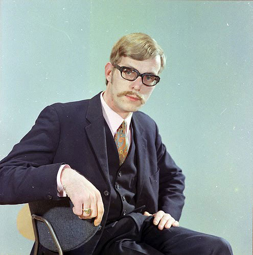 mustache-glamour-shots