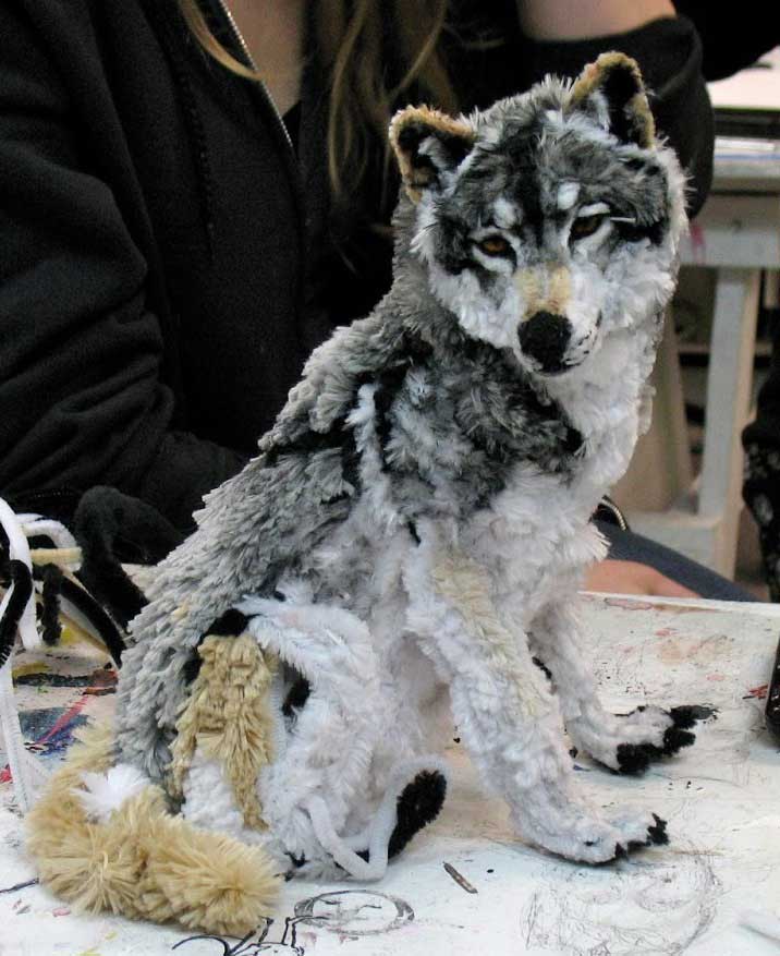 pipe-cleaner-wolf