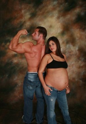 pregnant couple fail photos