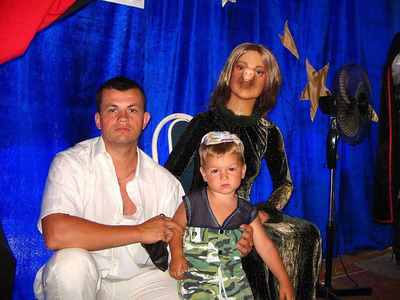 russia-wtf-family-photos