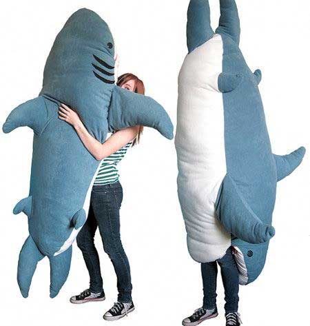 shark-pillow