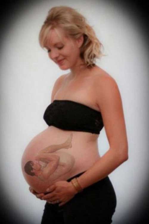weird-pregnant-portrait