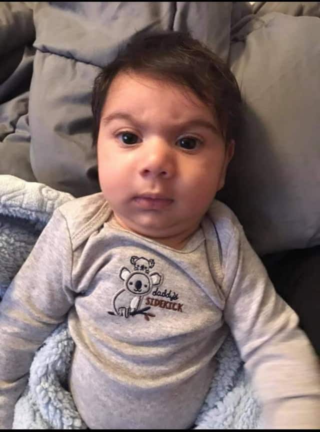 reddit old looking babies, r/oldlookingbaies, r old looking babies, old looking baby meme